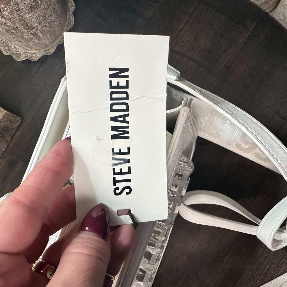 Steve Madden White Crossbody Bag - Picture 7 of 15
